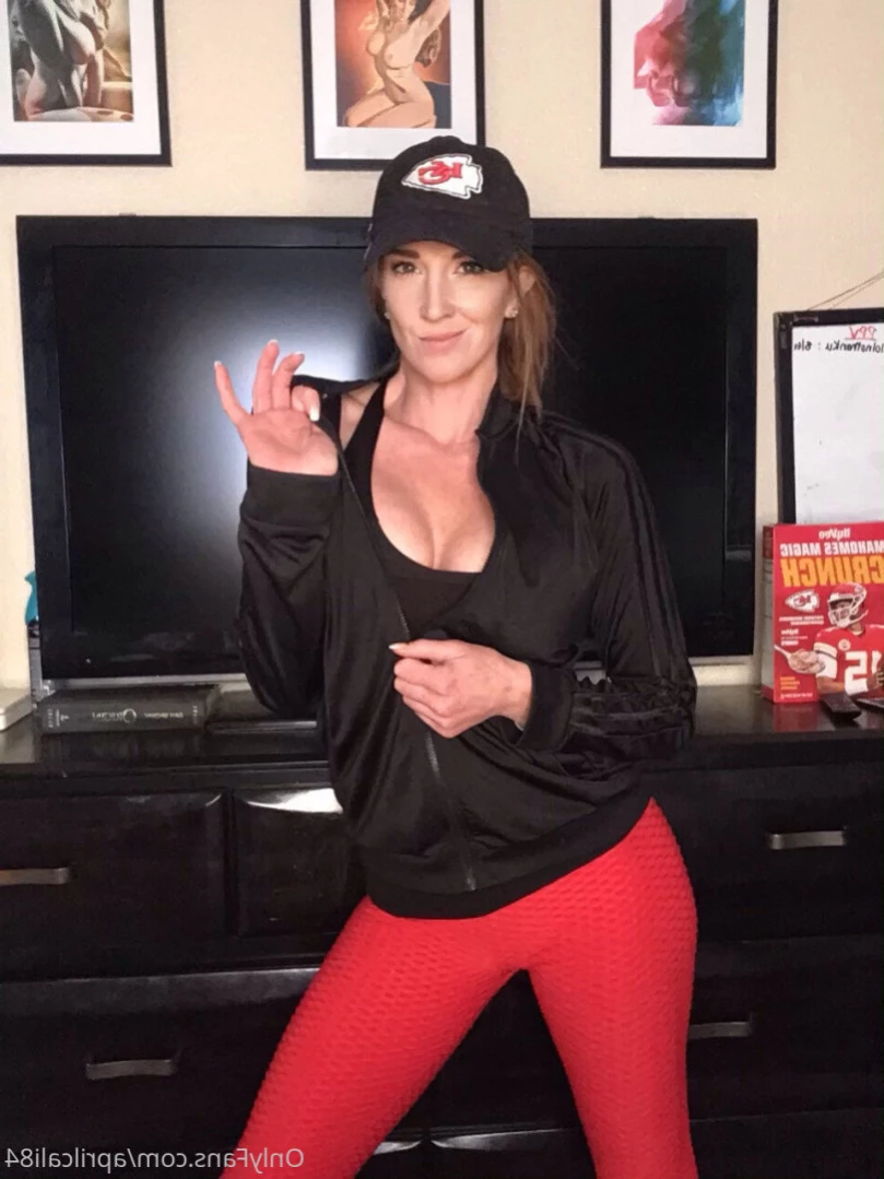 aprilcali84 Onlyfans leaked photo 13522486 on Hotleaks.tv