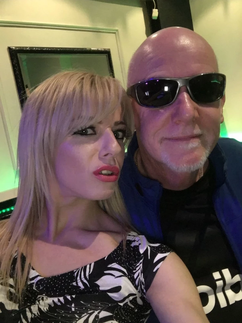 April Paisley OFFICIAL [ aprilpaisleyofficial ] Onlyfans leaked photo 8947991 on Hotleaks.tv