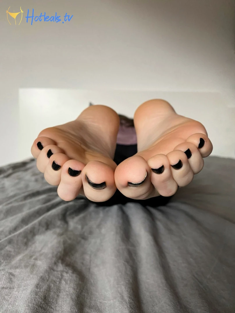 averyysfeet Onlyfans leaked photo 13575821 on Hotleaks.tv