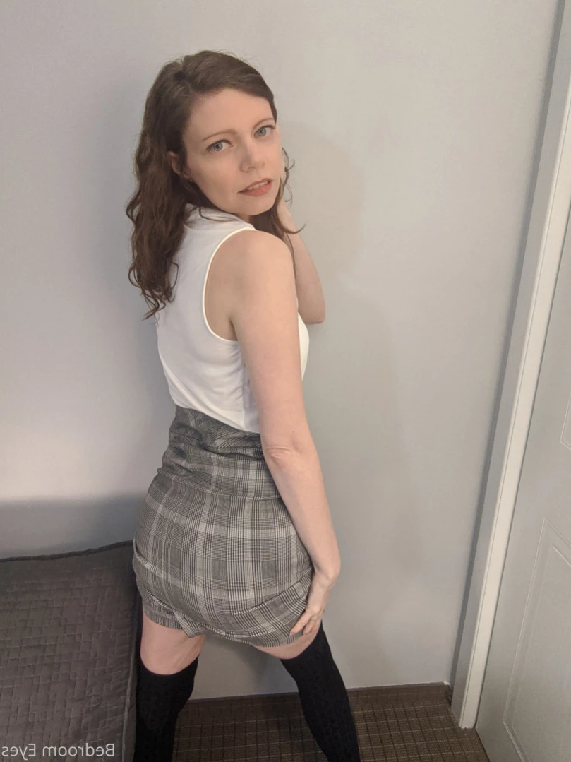 Bedroom Eyes [ bedroom_eyes ] Onlyfans leaked photo 11669618 on Hotleaks.tv