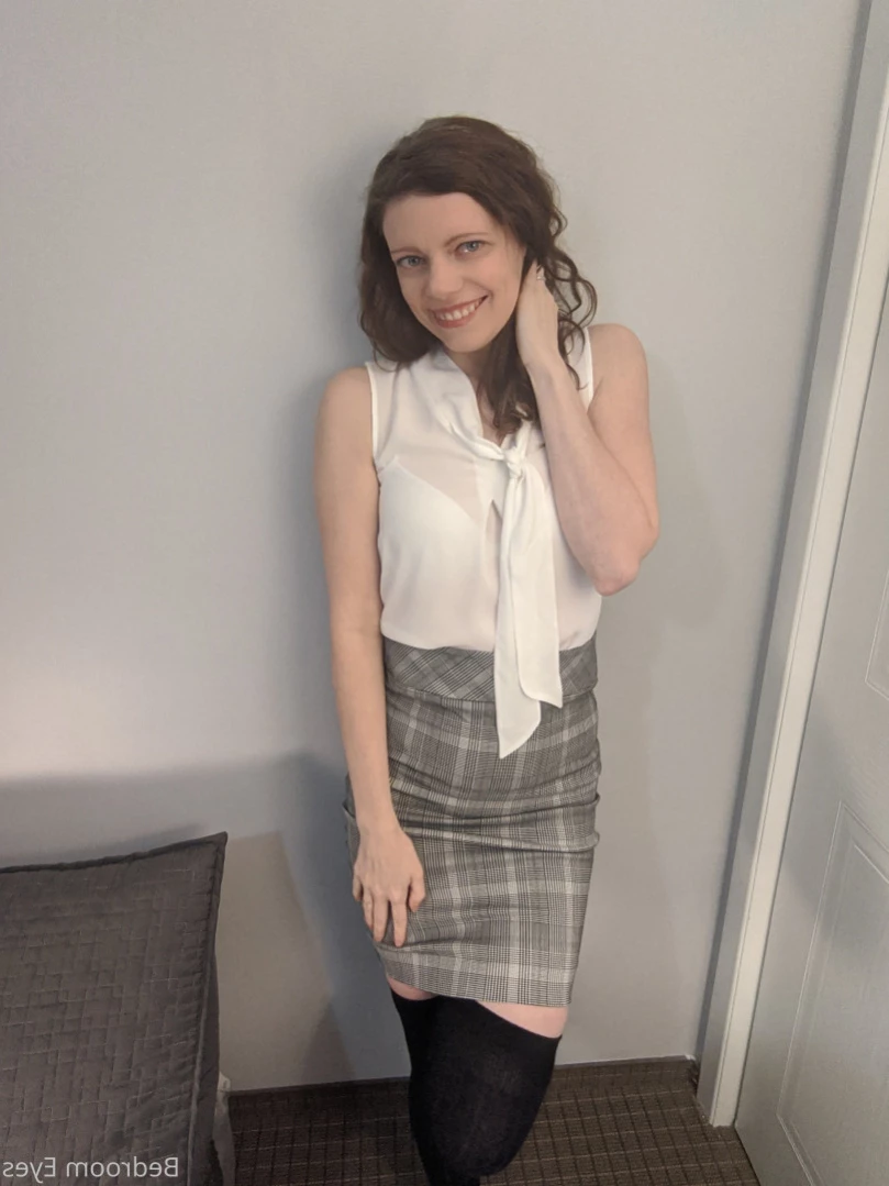 Bedroom Eyes [ bedroom_eyes ] Onlyfans leaked photo 11821089 on Hotleaks.tv