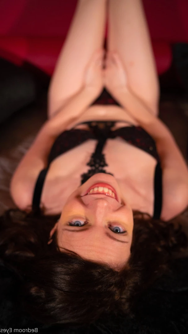 Bedroom Eyes [ bedroom_eyes ] Onlyfans leaked photo 11822143 on Hotleaks.tv