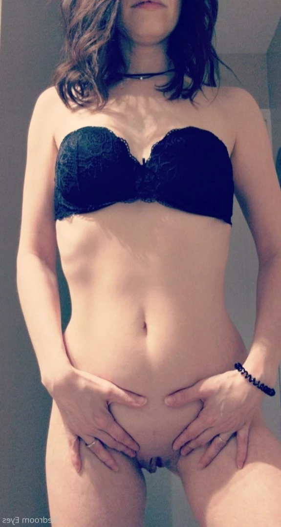 Bedroom Eyes [ bedroom_eyes ] Onlyfans leaked photo 12623630 on Hotleaks.tv