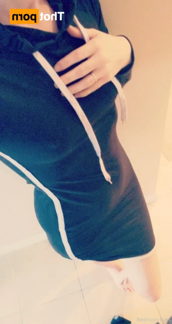 Bedroom Eyes [ bedroom_eyes ] Onlyfans leaked photo 13848939 on Hotleaks.tv