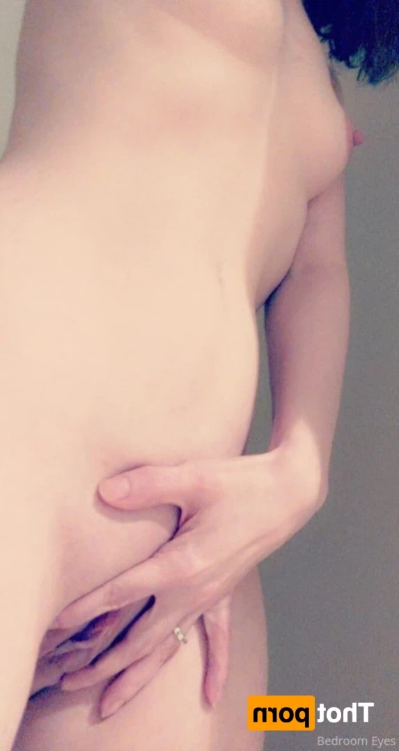 Bedroom Eyes [ bedroom_eyes ] Onlyfans leaked photo 13937731 on Hotleaks.tv