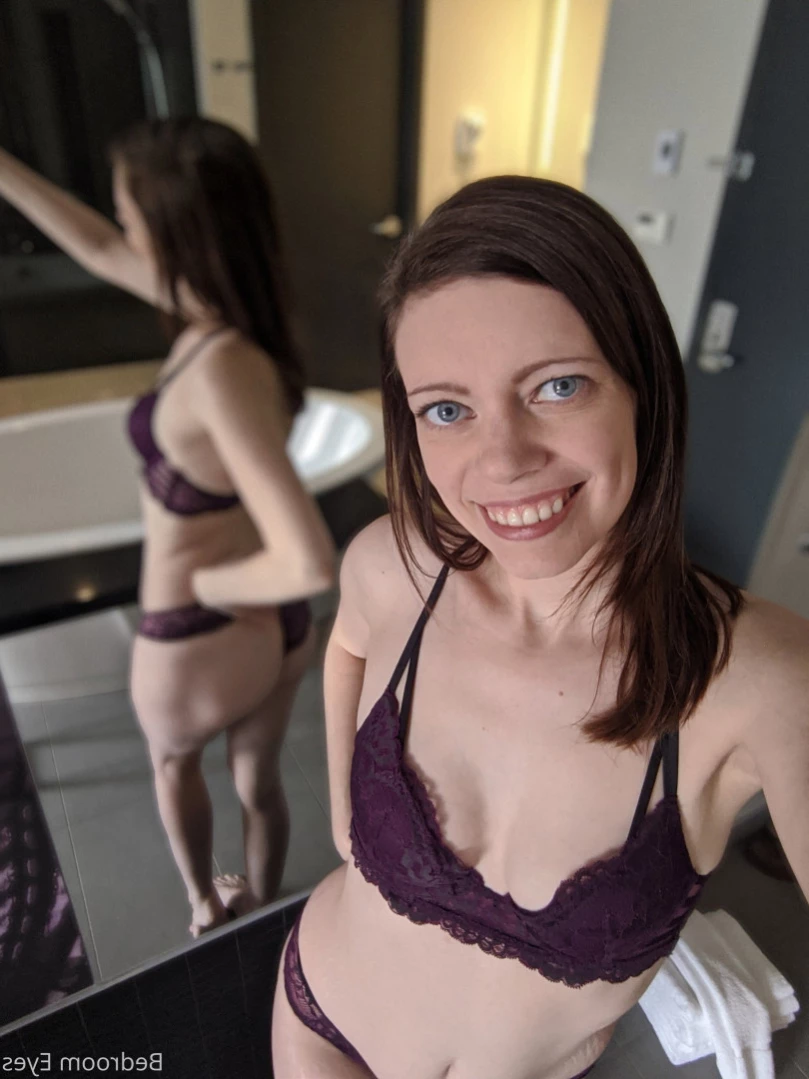 Bedroom Eyes [ bedroom_eyes ] Onlyfans leaked photo 15742788 on Hotleaks.tv