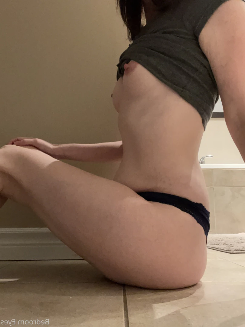 Bedroom Eyes [ bedroom_eyes ] Onlyfans leaked photo 16120851 on Hotleaks.tv