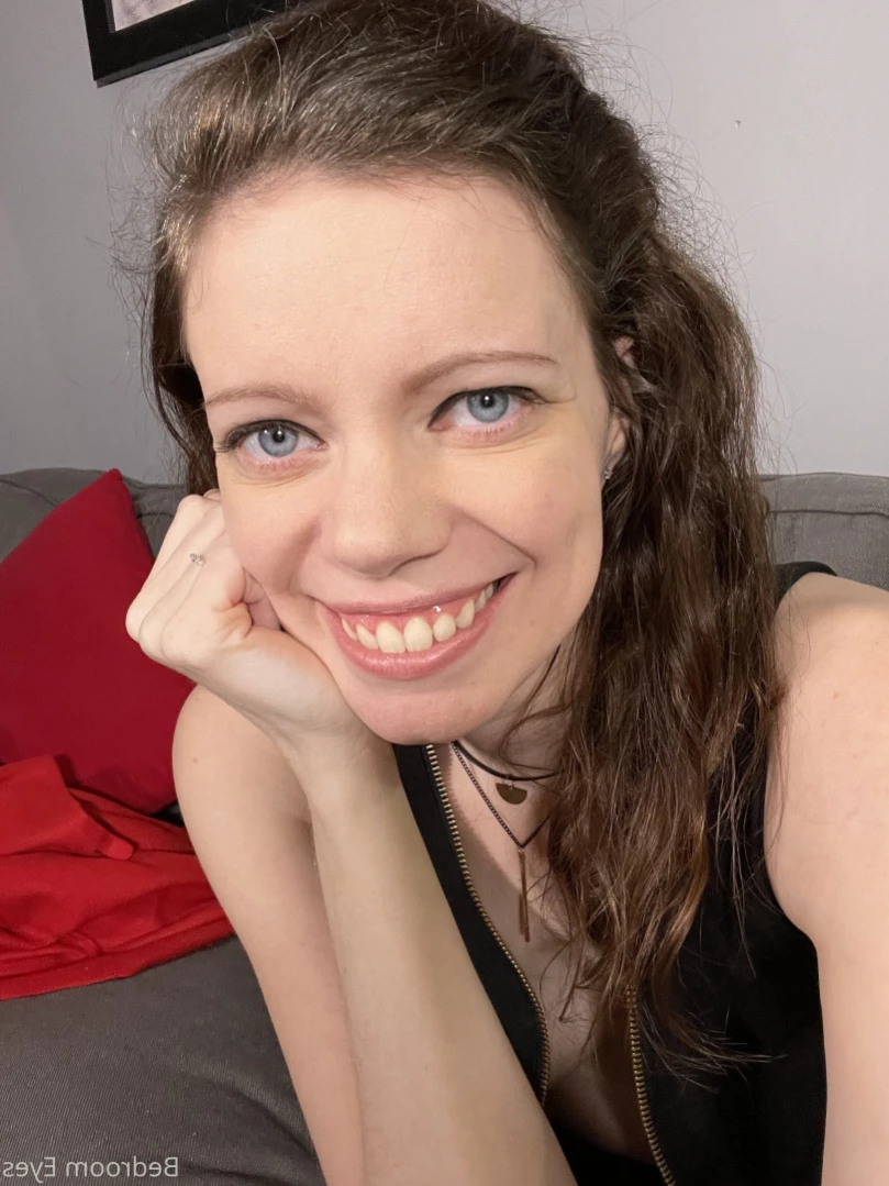 Bedroom Eyes [ bedroom_eyes ] Onlyfans leaked photo 16121304 on Hotleaks.tv