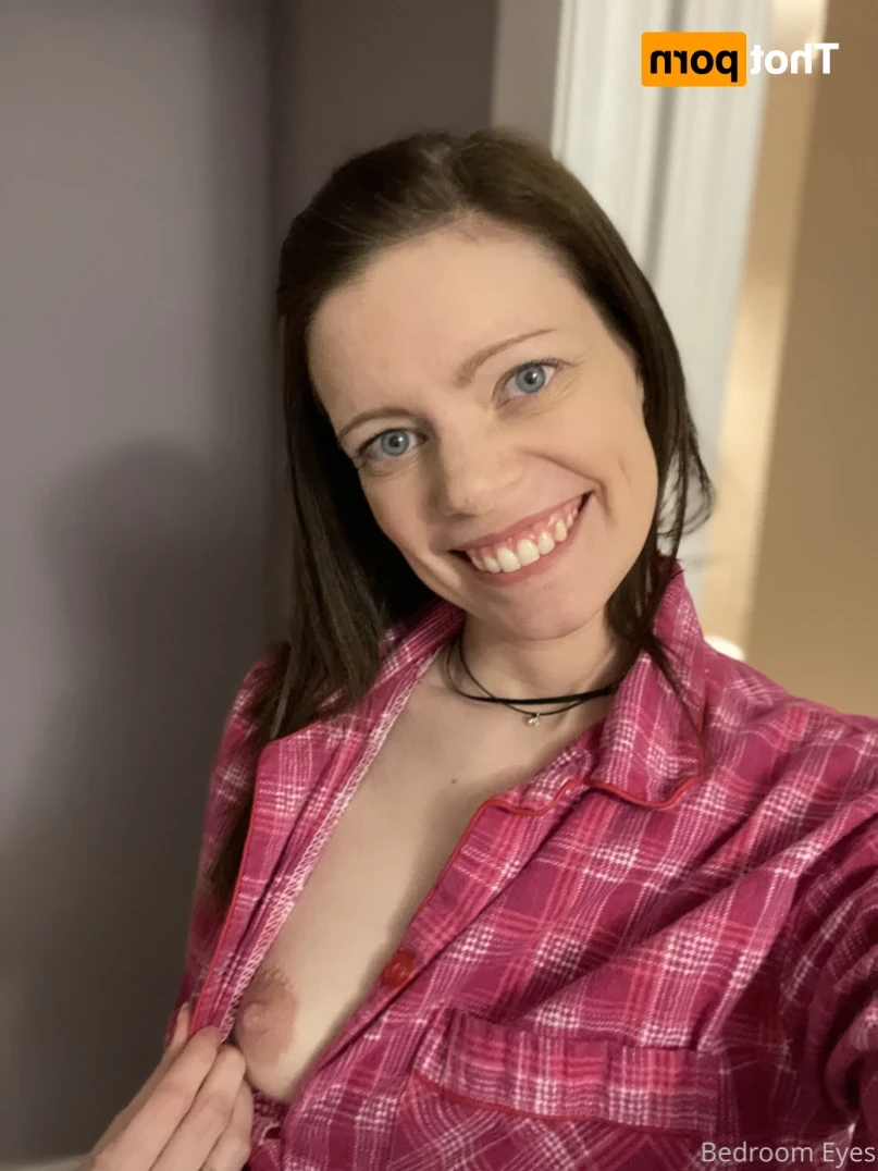 Bedroom Eyes [ bedroom_eyes ] Onlyfans leaked photo 16121378 on Hotleaks.tv