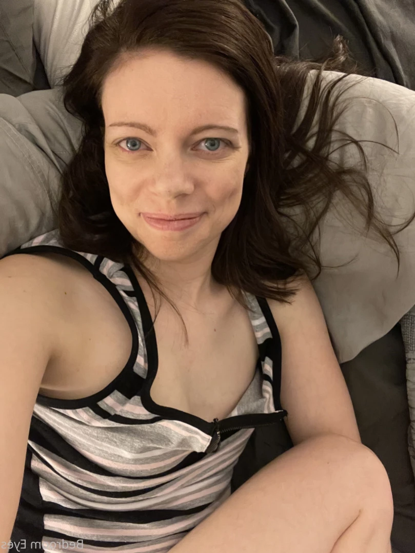 Bedroom Eyes [ bedroom_eyes ] Onlyfans leaked photo 16122149 on Hotleaks.tv