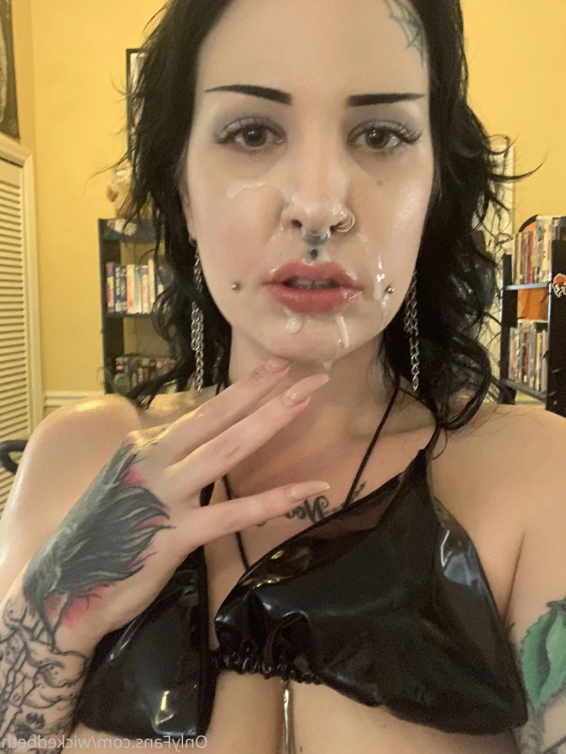 Backdoor Goth 🦇 [ bettyclark ] Onlyfans leaked photo 8848674 on Hotleaks.tv