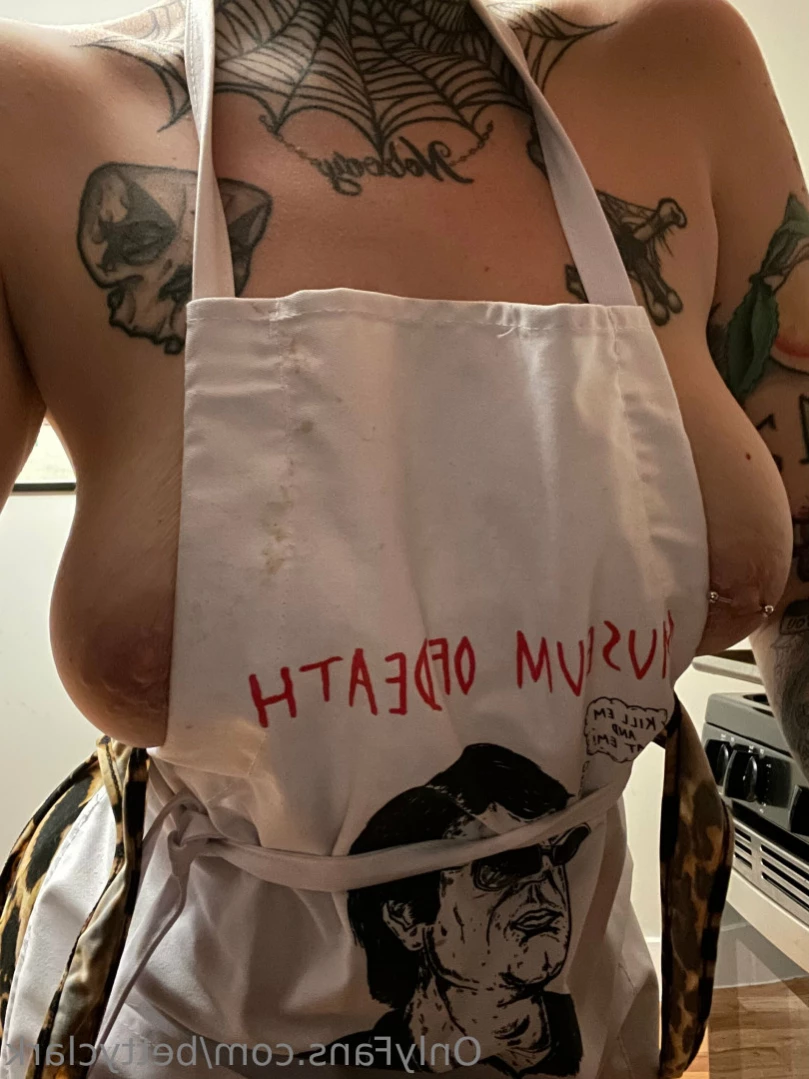 Backdoor Goth 🦇 [ bettyclark ] Onlyfans leaked photo 13583777 on Hotleaks.tv