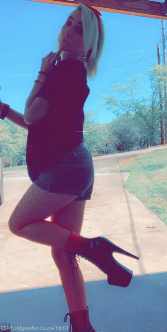 MissNikkiX666 [ bongbitch420 ] Onlyfans leaked photo 13037073 on Hotleaks.tv