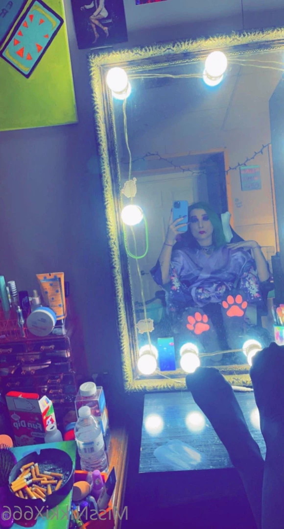 MissNikkiX666 [ bongbitch420 ] Onlyfans leaked photo 13465003 on Hotleaks.tv