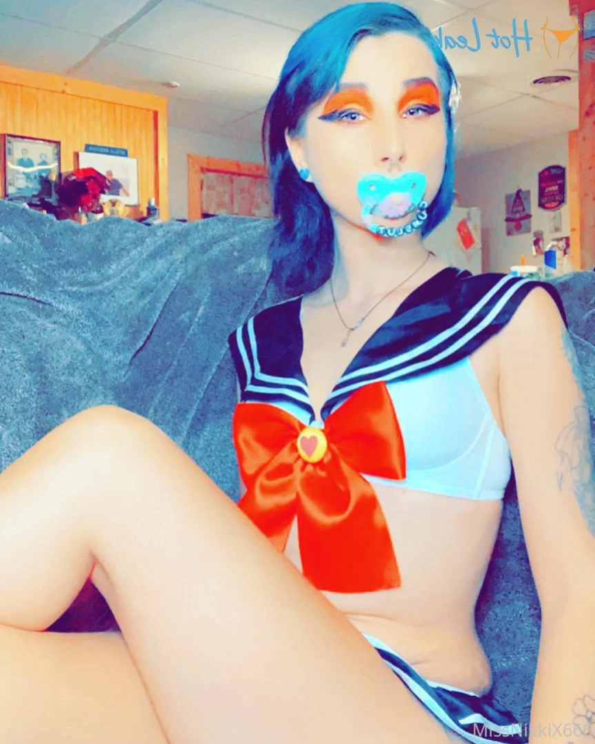 MissNikkiX666 [ bongbitch420 ] Onlyfans leaked photo 15567682 on Hotleaks.tv