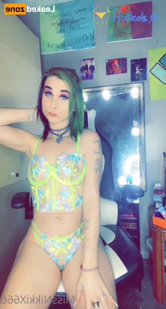 MissNikkiX666 [ bongbitch420 ] Onlyfans leaked photo 15568085 on Hotleaks.tv