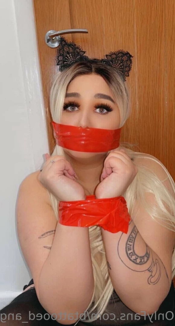🥵 𝙔𝙊𝙐𝙍 𝙁𝙀𝙏𝙄𝙎𝙃 𝙎𝙒𝙄𝙏𝘾𝙃 🥵 [ btattooed_angel ] Onlyfans leaked photo 11629115 on Hotleaks.tv