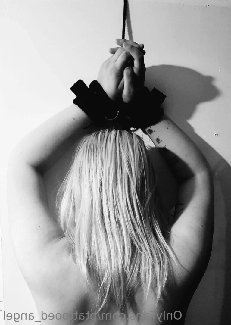 🥵 𝙔𝙊𝙐𝙍 𝙁𝙀𝙏𝙄𝙎𝙃 𝙎𝙒𝙄𝙏𝘾𝙃 🥵 [ btattooed_angel ] Onlyfans leaked photo 12347655 on Hotleaks.tv