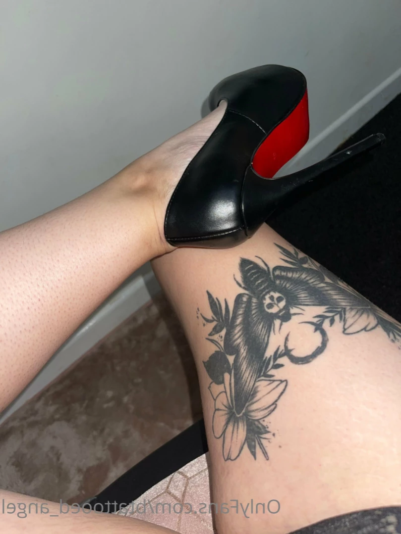 🥵 𝙔𝙊𝙐𝙍 𝙁𝙀𝙏𝙄𝙎𝙃 𝙎𝙒𝙄𝙏𝘾𝙃 🥵 [ btattooed_angel ] Onlyfans leaked photo 13162519 on Hotleaks.tv
