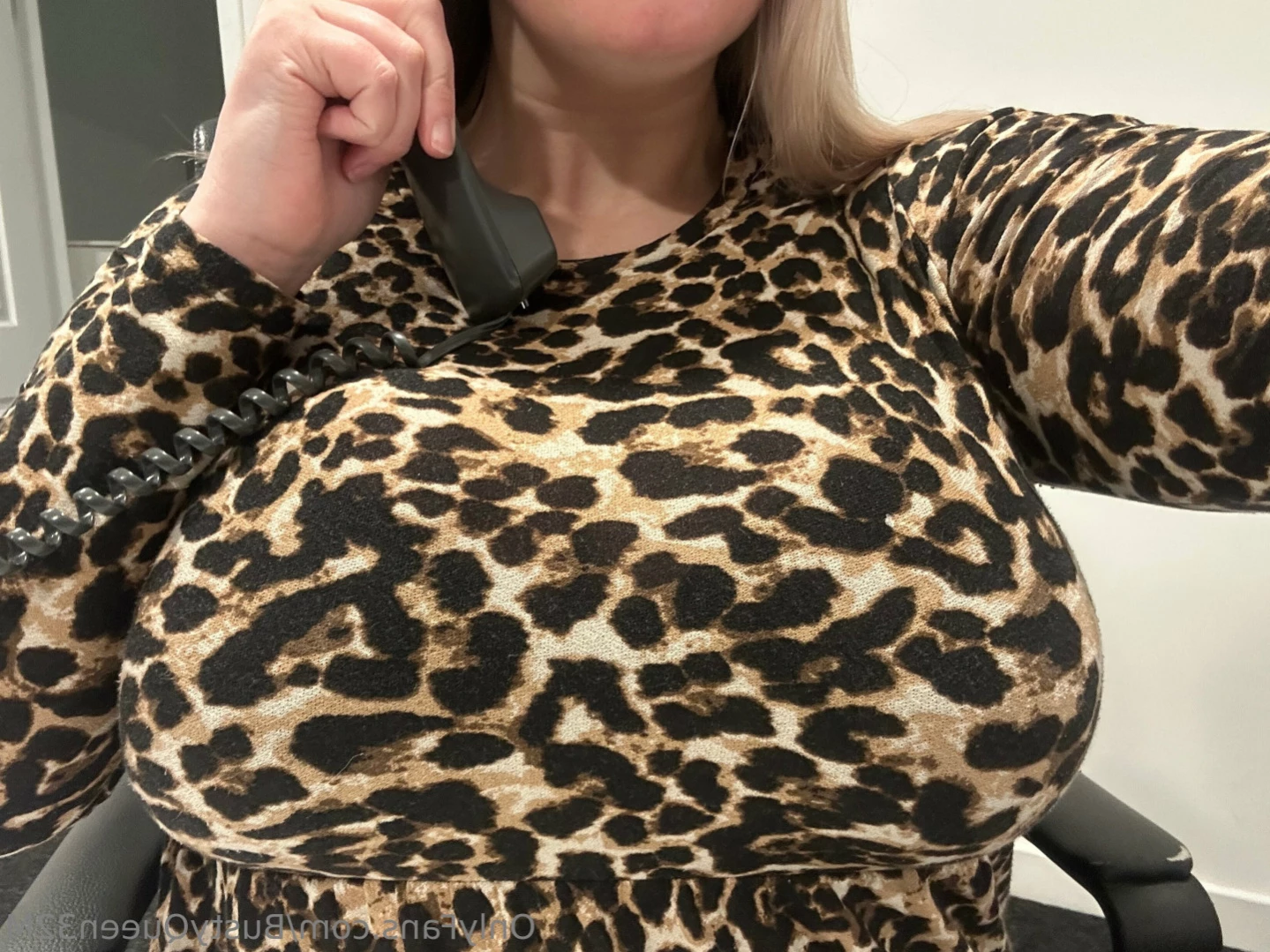 BustyQueen32M👑 [ bustyqueen32m ] Onlyfans leaked photo 15989973 on Hotleaks.tv
