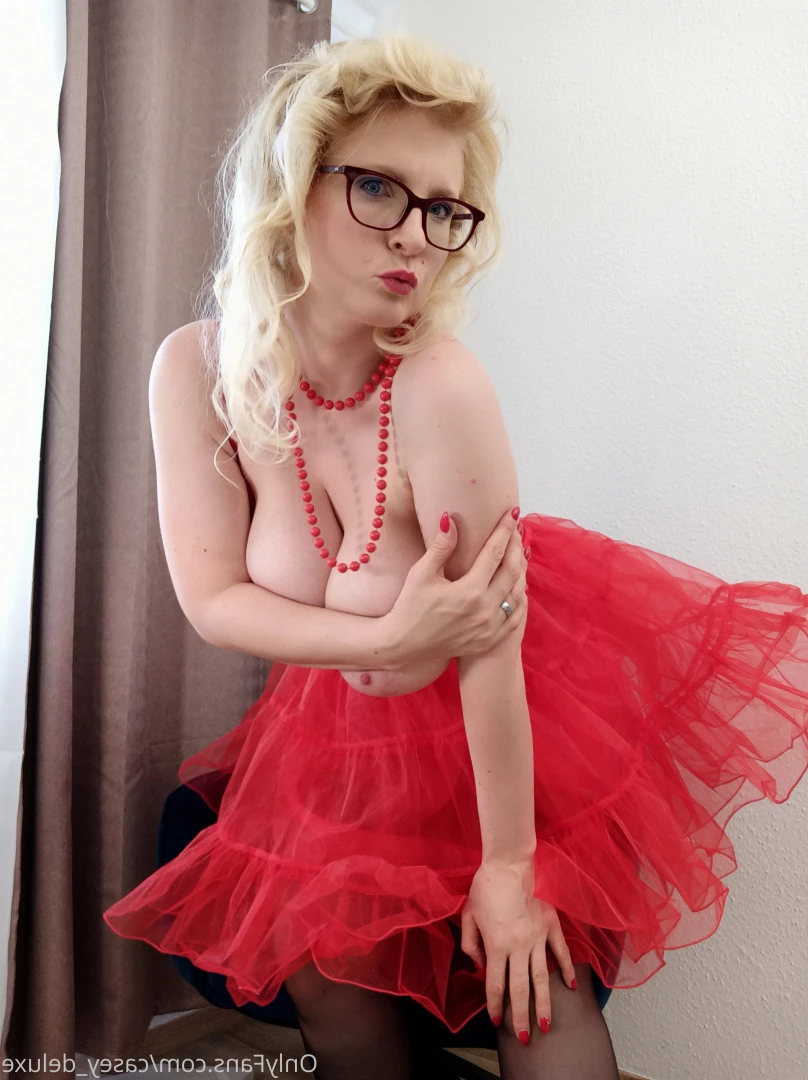 Casey Deluxe milky mummy [ casey_deluxe ] Onlyfans leaked photo 8837814 on Hotleaks.tv