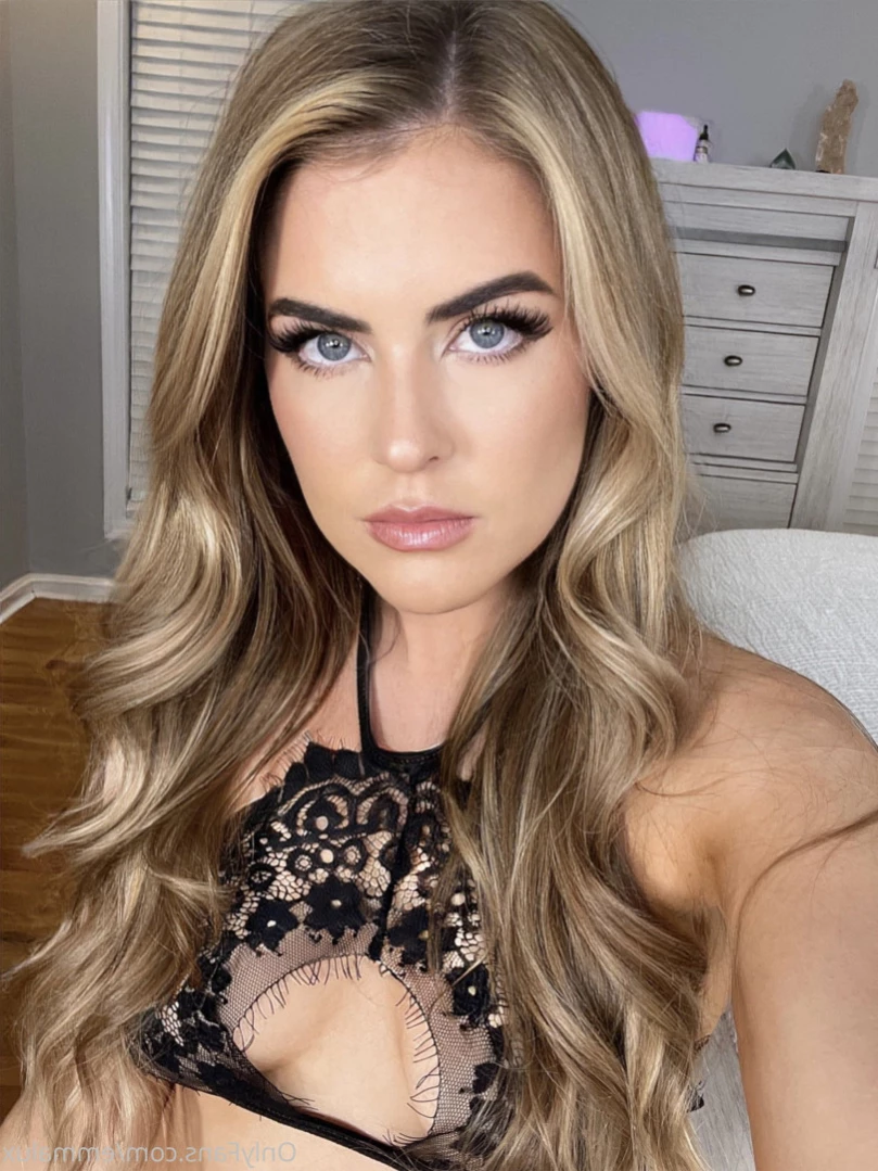 Princess Emma Lux [ emmalux ] Onlyfans leaked photo 14228349 on Hotleaks.tv