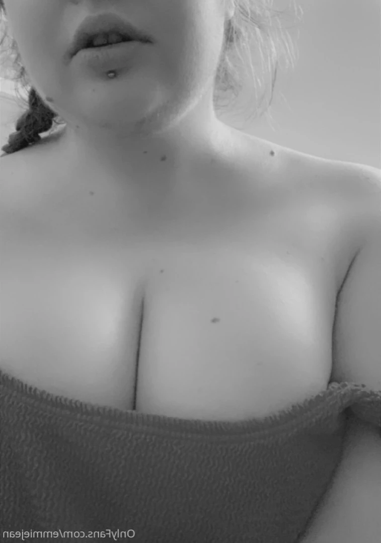 emmiejean Onlyfans leaked photo 12832584 on Hotleaks.tv
