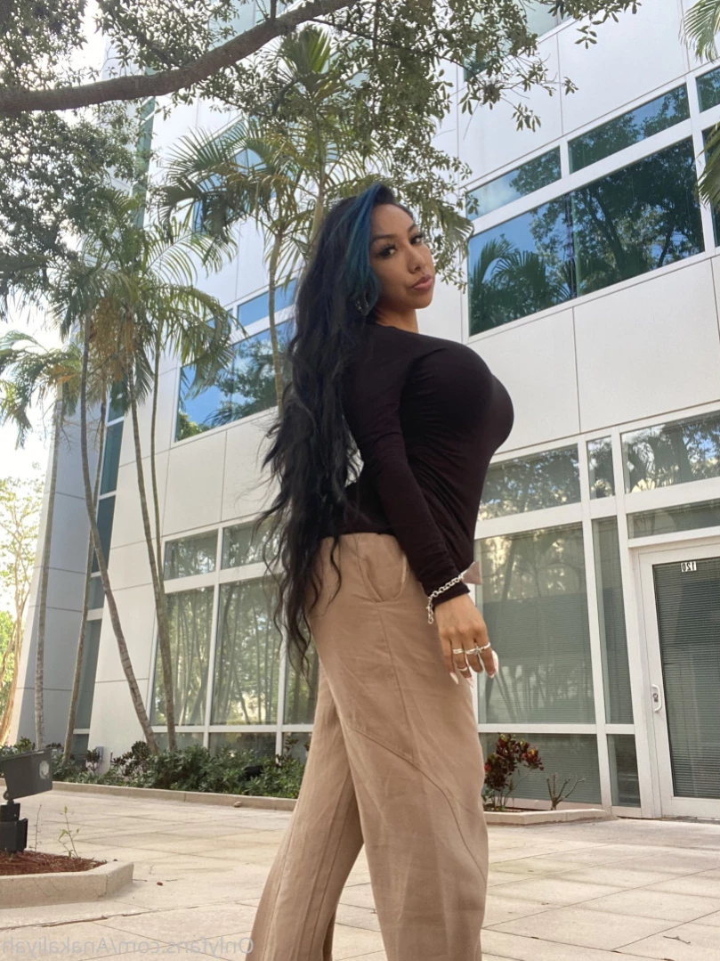 𝗕𝗶𝗴𝗴𝗲𝗿 𝗶𝘀 𝗕𝗲𝘁𝘁𝗲𝗿 [ expanding_kaliyah ] Onlyfans leaked photo 13379363 on Hotleaks.tv