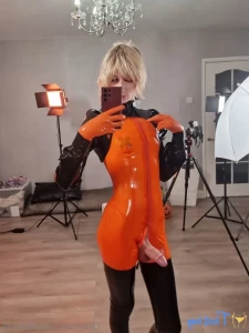 18577938