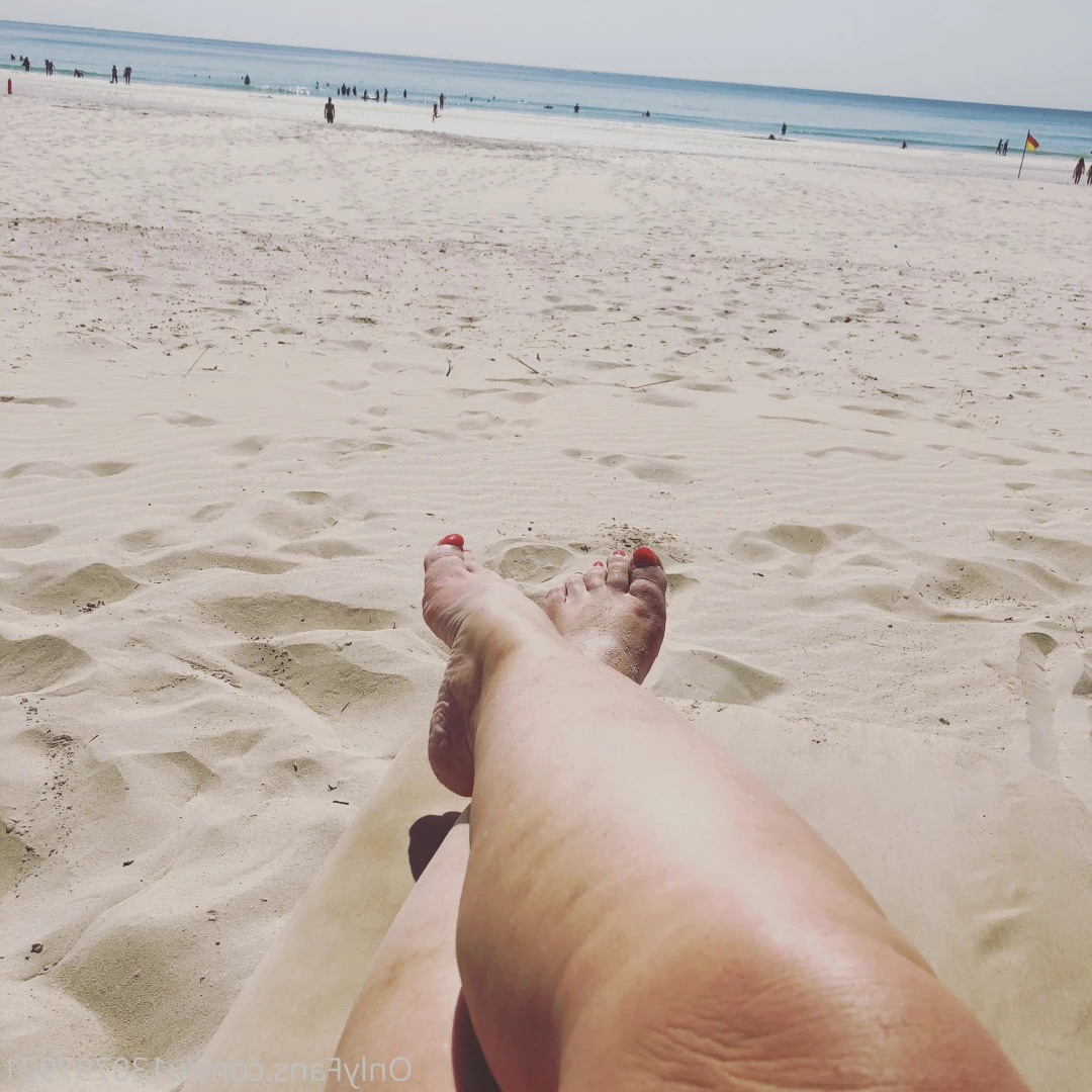 feetqueen 👑 🔥🏆 feet, pantyhose, teaser [ femdomyou ] Onlyfans leaked photo 8794181 on Hotleaks.tv