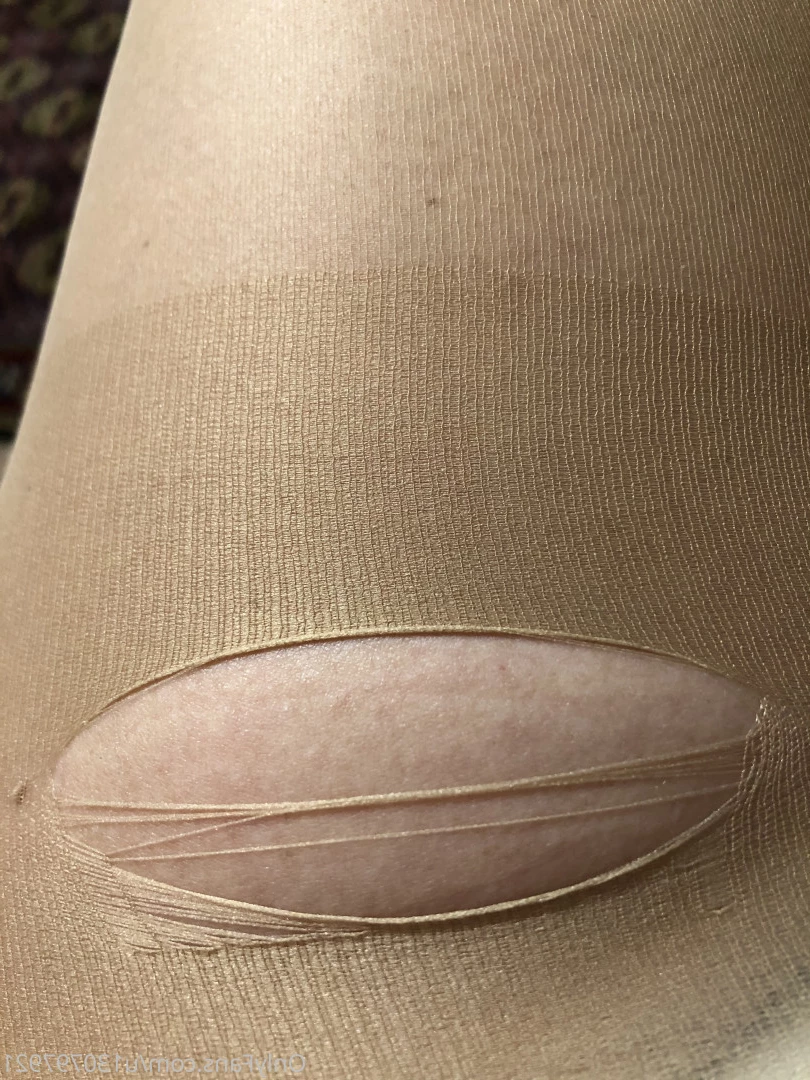 feetqueen 👑 🔥🏆 feet, pantyhose, teaser [ femdomyou ] Onlyfans leaked photo 8794601 on Hotleaks.tv