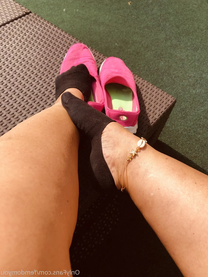 feetqueen 👑 🔥🏆 feet, pantyhose, teaser [ femdomyou ] Onlyfans leaked photo 8794627 on Hotleaks.tv