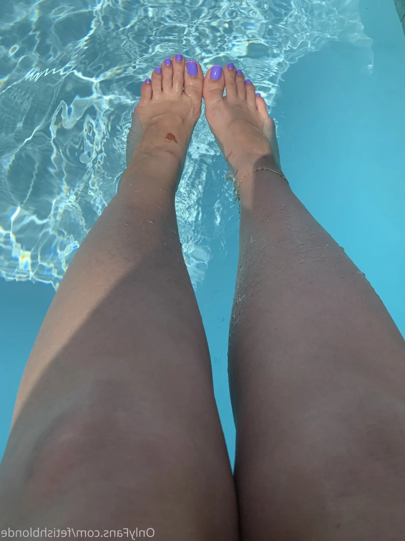 Foot fetish blonde [ fetishblonde ] Onlyfans leaked photo 10212218 on Hotleaks.tv