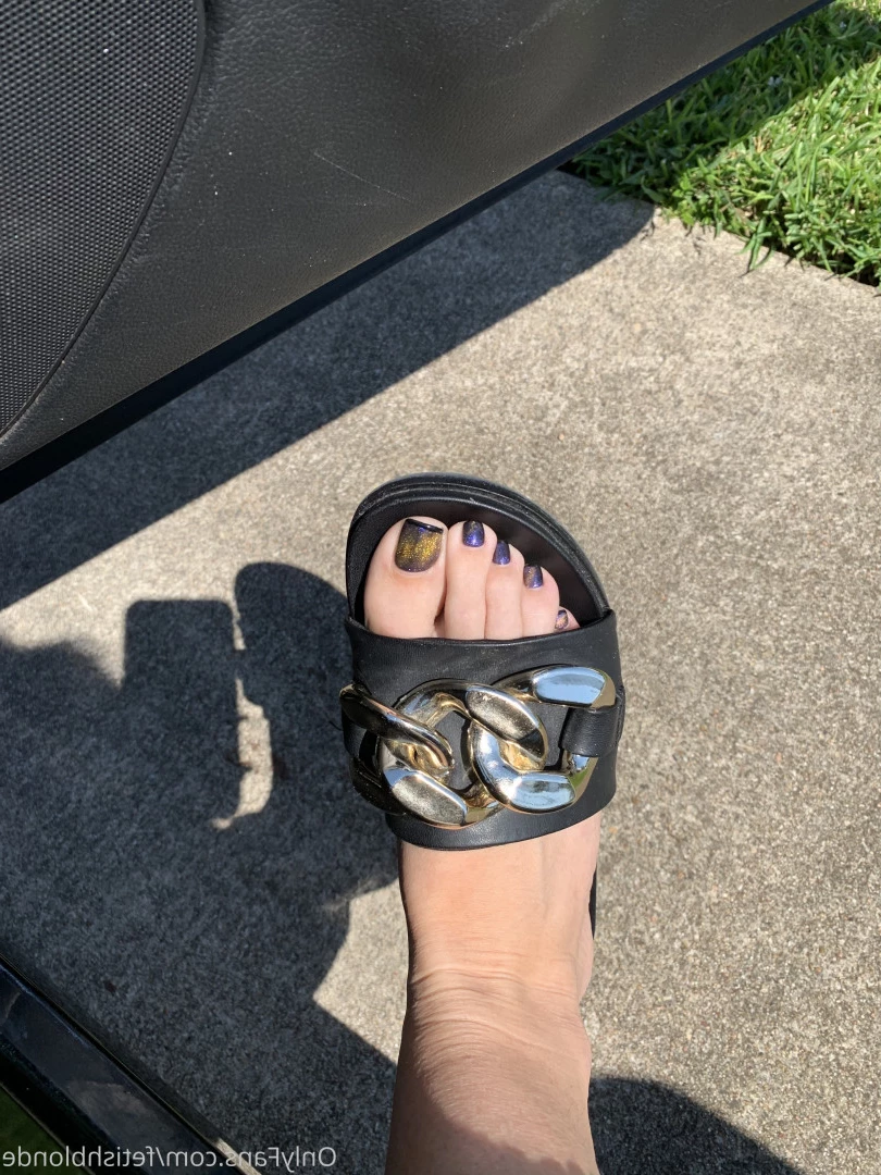 Foot fetish blonde [ fetishblonde ] Onlyfans leaked photo 10213181 on Hotleaks.tv