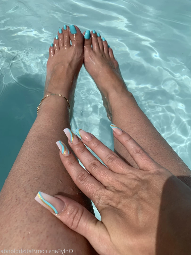 Foot fetish blonde [ fetishblonde ] Onlyfans leaked photo 10213336 on Hotleaks.tv