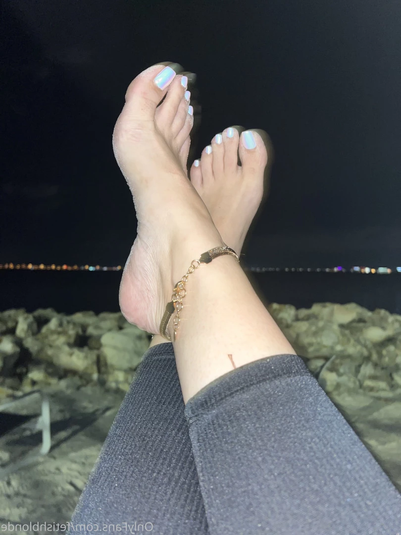 Foot fetish blonde [ fetishblonde ] Onlyfans leaked photo 10213484 on Hotleaks.tv