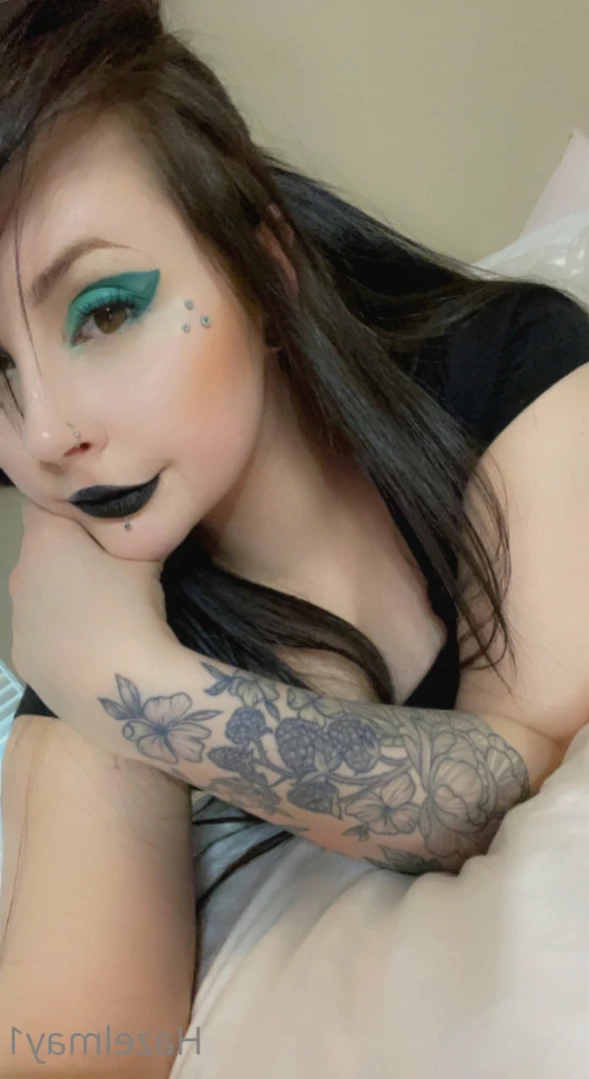 🦇 𝕳𝖆𝖟𝖊𝖑 𝕸𝖆𝖞 🦇 [ gh0sty_ghoul ] Onlyfans leaked photo 13241343 on Hotleaks.tv