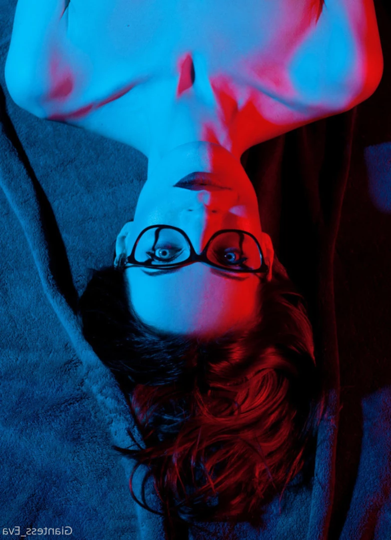 Giantess Eva [ giantess_eva ] Onlyfans leaked photo 13183518 on Hotleaks.tv