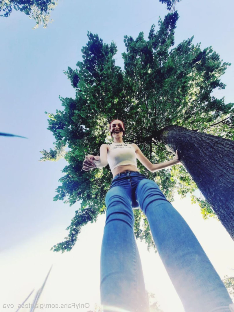 Giantess Eva [ giantess_eva ] Onlyfans leaked photo 13185307 on Hotleaks.tv