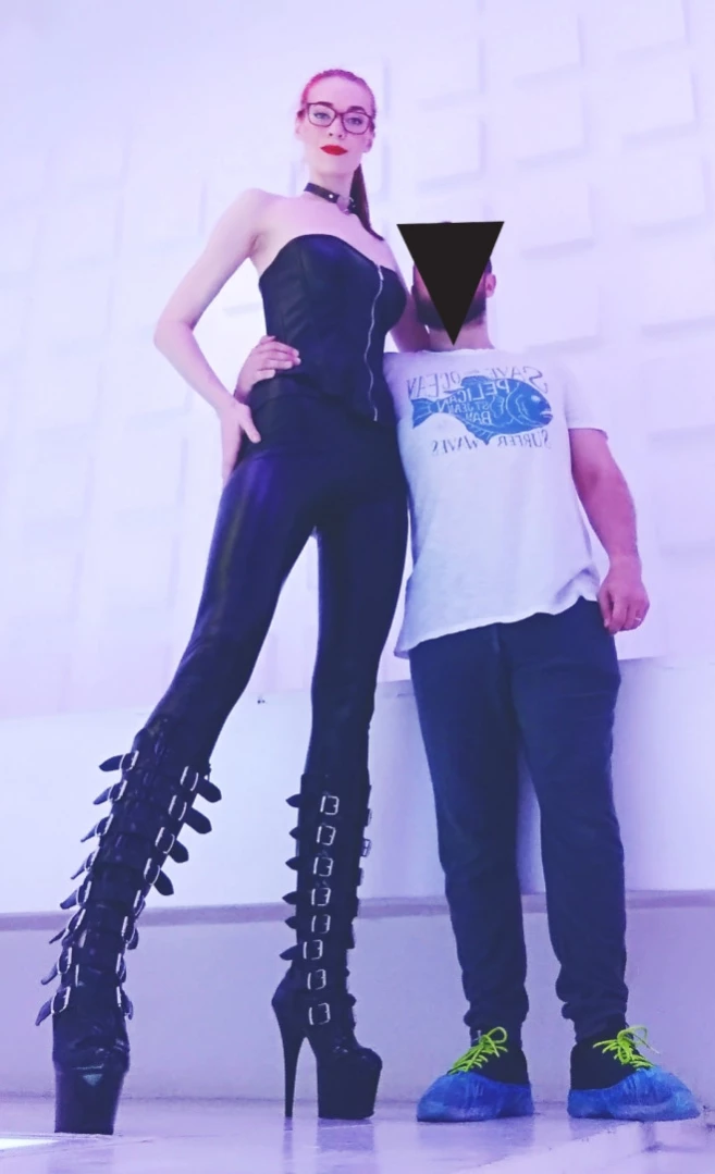 Giantess Eva [ giantess_eva ] Onlyfans leaked photo 13189024 on Hotleaks.tv