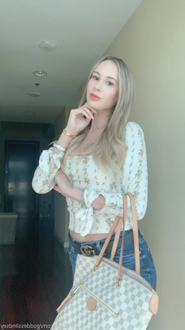Goddess Lindsey [ goddesslindsey ] Onlyfans leaked photo 8572864 on Hotleaks.tv