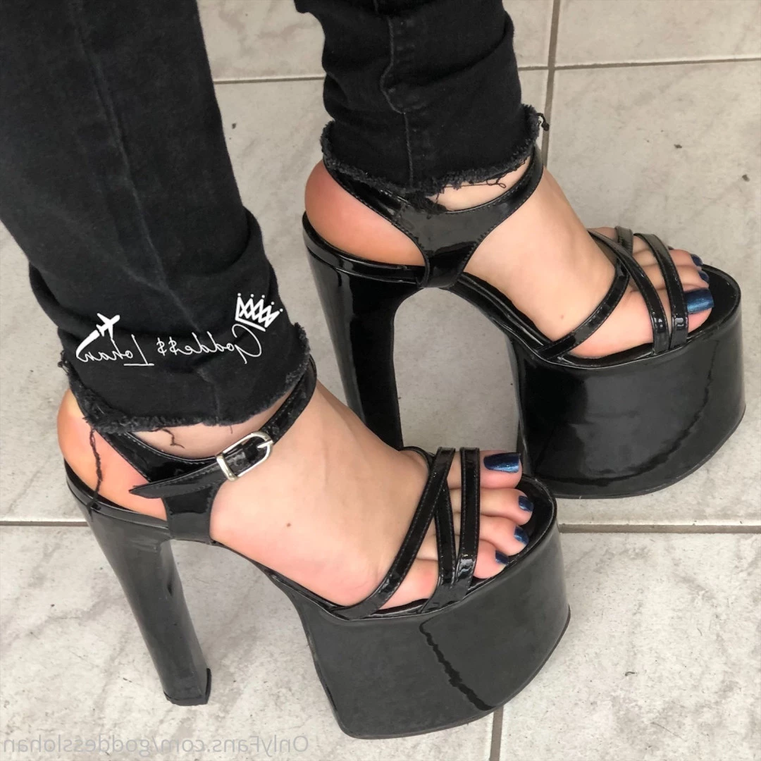 Goddess Lohan [ goddesslohan ] Onlyfans leaked photo 8999462 on Hotleaks.tv