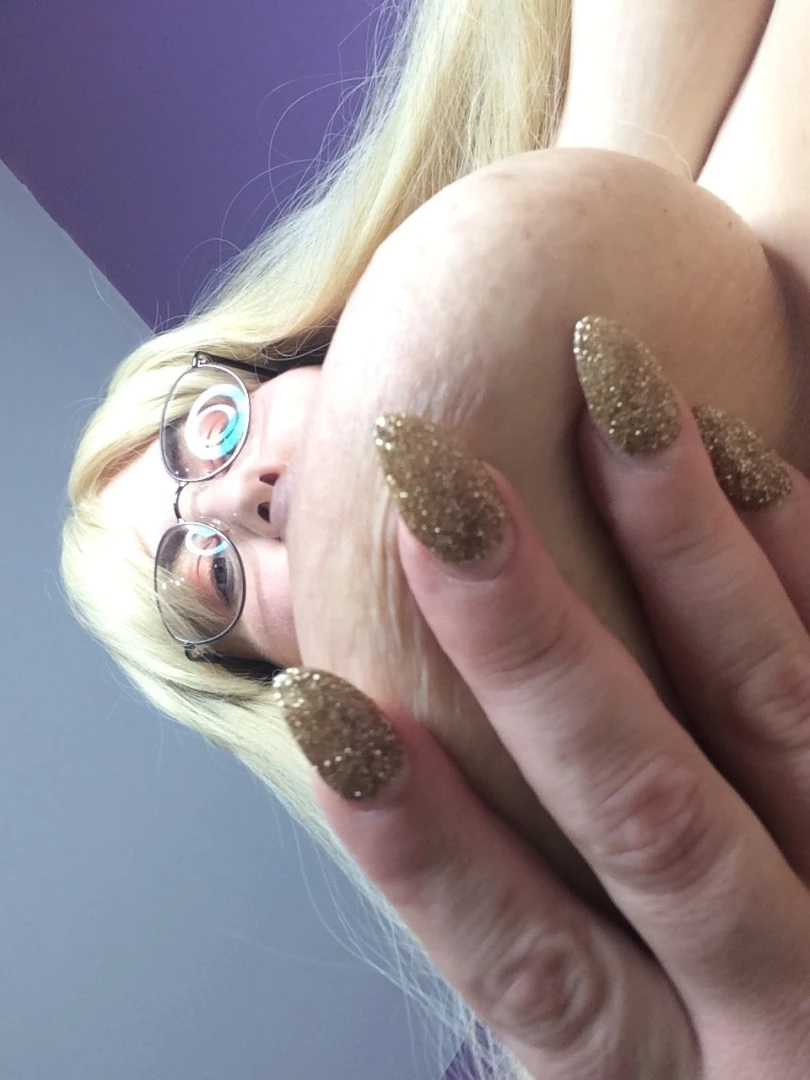 🧁GodMother Of Ass Mina Luciano🧁 [ godmotherofass ] Onlyfans leaked photo 8707055 on Hotleaks.tv