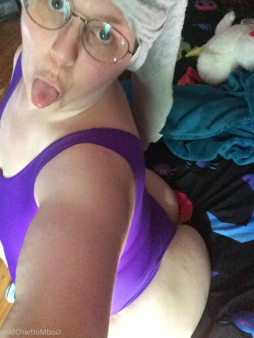 🧁GodMother Of Ass Mina Luciano🧁 [ godmotherofass ] Onlyfans leaked photo 8712545 on Hotleaks.tv