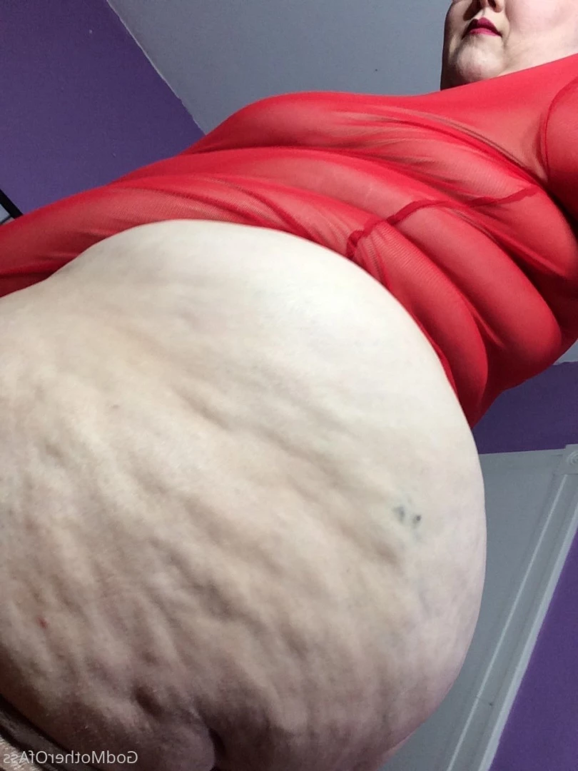 🧁GodMother Of Ass Mina Luciano🧁 [ godmotherofass ] Onlyfans leaked photo 8716643 on Hotleaks.tv