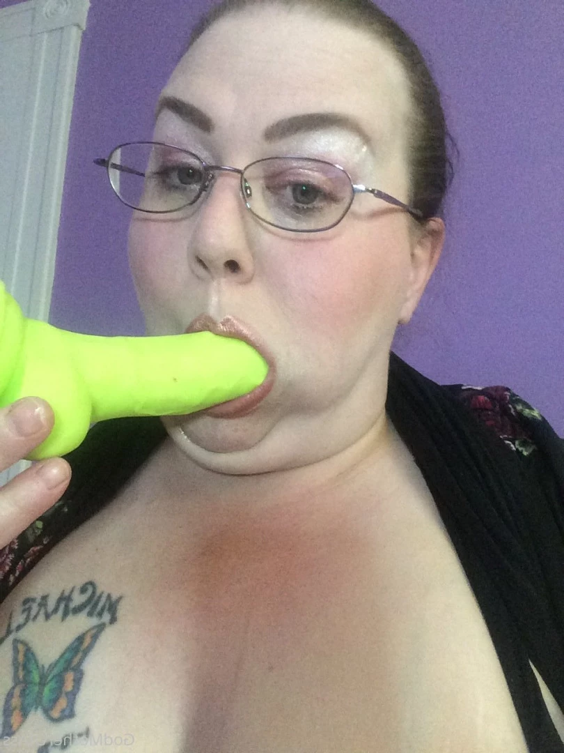 🧁GodMother Of Ass Mina Luciano🧁 [ godmotherofass ] Onlyfans leaked photo 8717046 on Hotleaks.tv