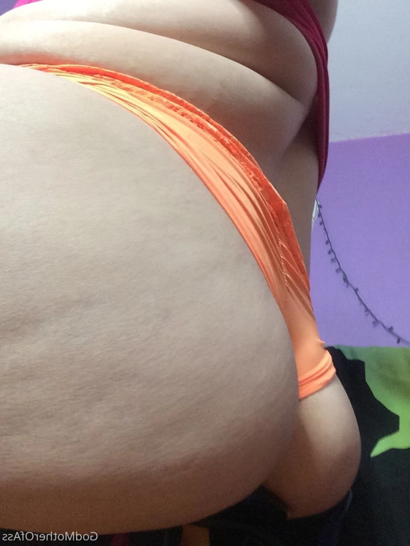 🧁GodMother Of Ass Mina Luciano🧁 [ godmotherofass ] Onlyfans leaked photo 8723945 on Hotleaks.tv