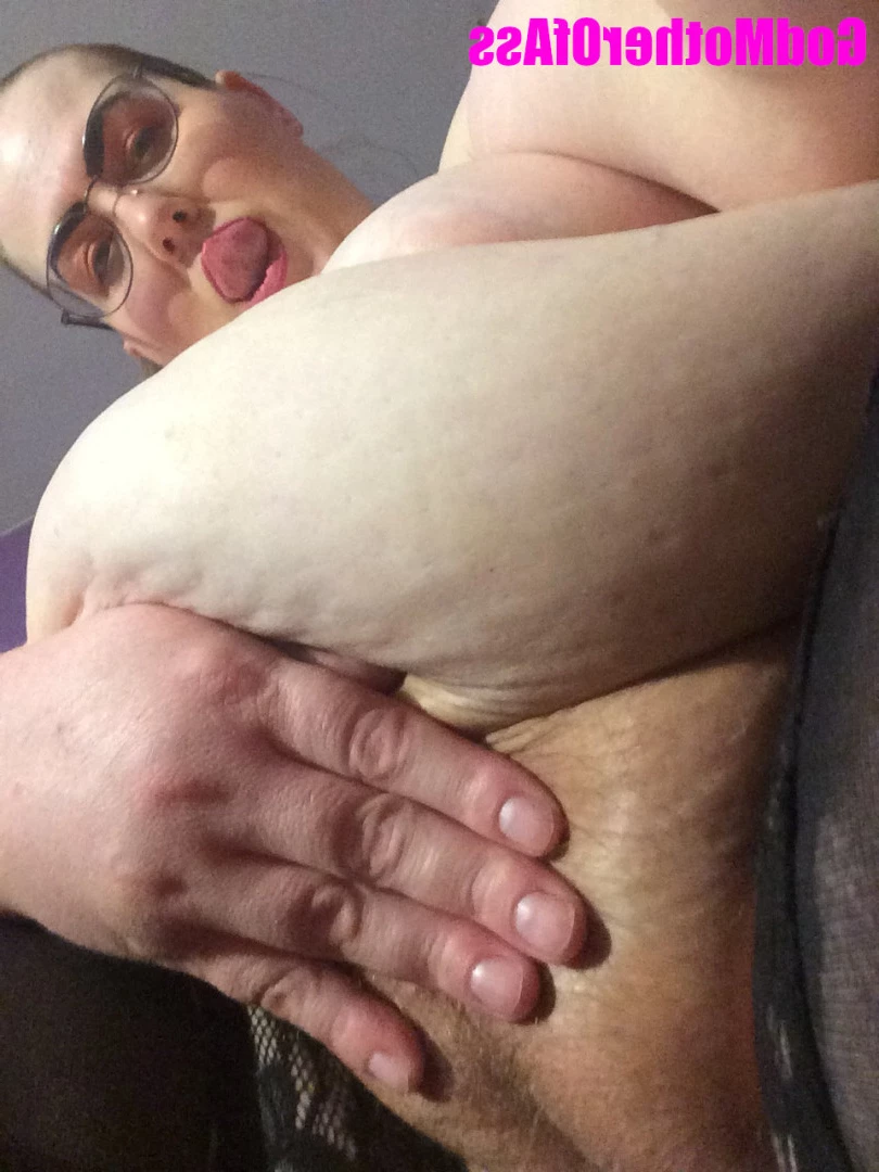 🧁GodMother Of Ass Mina Luciano🧁 [ godmotherofass ] Onlyfans leaked photo 8732997 on Hotleaks.tv