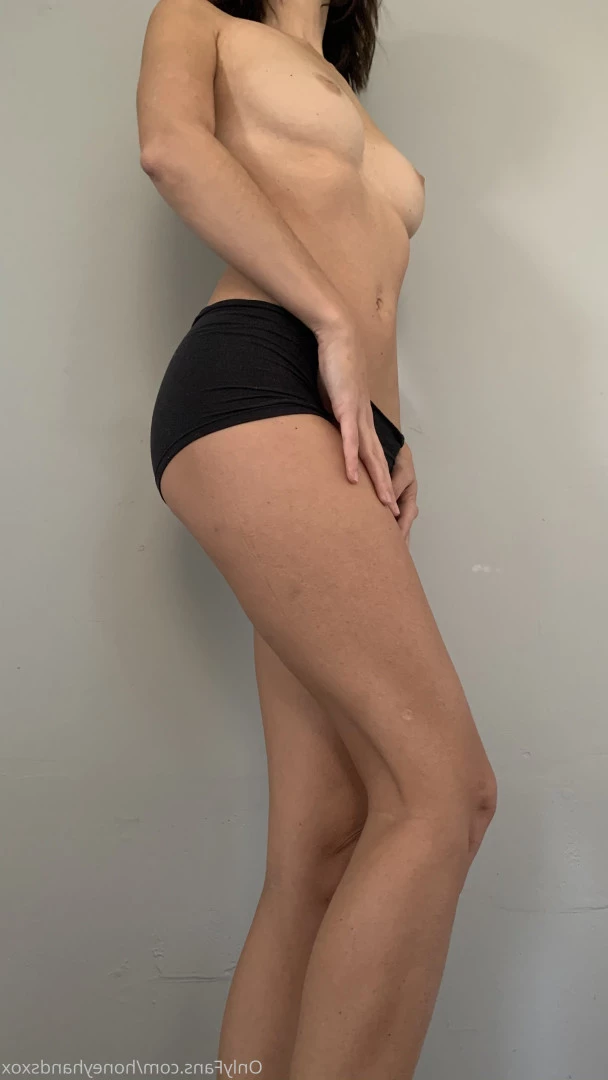 Honey Hands [ honeyhandsxox ] Onlyfans leaked photo 8591552 on Hotleaks.tv