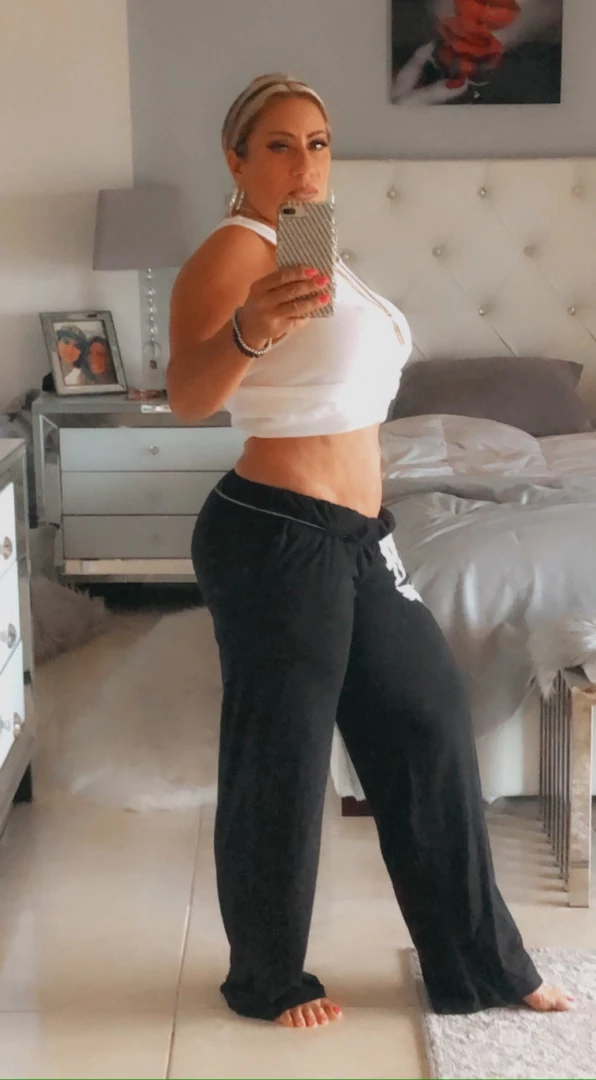 Queen Tots [ hottotrottots ] Onlyfans leaked photo 8465389 on Hotleaks.tv